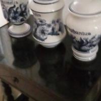 vasi per erbe medicinali 