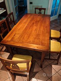 Tavolo da pranzo in legno massello