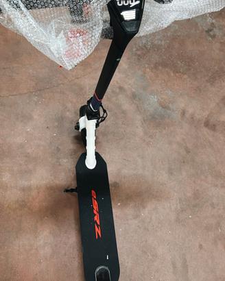 monopattino elettrico Aprilia 