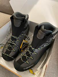 Scarponi trekking  la sportiva