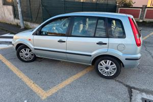 Ford fiesta fusion 1400 benzina