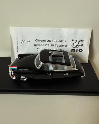 Macchina da collezione citroen ds 19 berlina