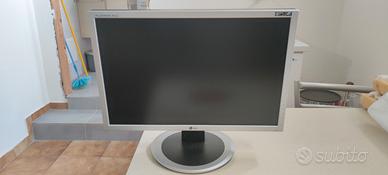 Monitor LG 20"