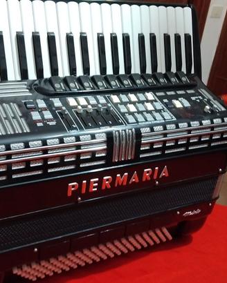 Fisarmonica Piermaria midi e microfoni interni.