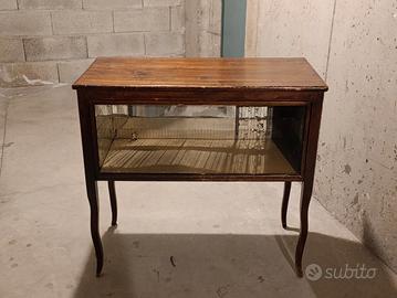mobiletto di antiquariato 