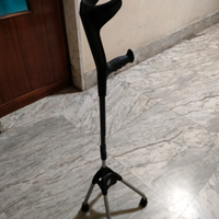 Stampella per disabili con 4 appoggi rinforzati