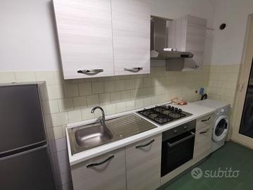 Cucina completa Mondo Convenienza usata molto poco