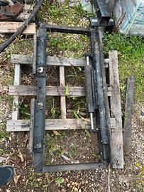 Traslatore e forche muletto