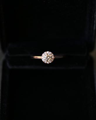 - Anello Solitario Halo in oro rosa 14k 2,34 gr
