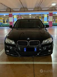BMW 318i E90 2011