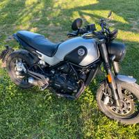 Benelli Leoncino 500
