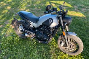 Benelli Leoncino 500