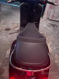 Vespa gts 250 sport