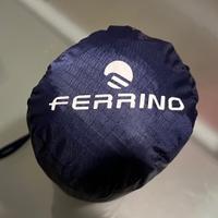 Poncho Ferrino trekker
