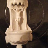 Acquasantiera  a forma di edicola