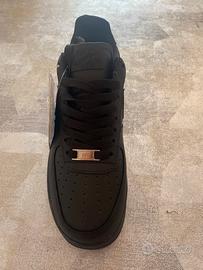 scarpe nere stile air force one