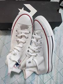 scarpa sportiva nuova