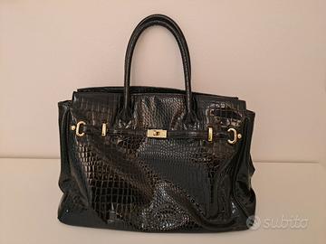 Borsa in vernice nera