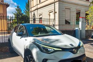 Toyota CHR 2.0 Lounge 