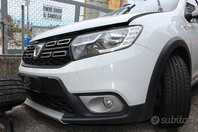 DACIA SANDERO motore K9K E6 ,1.1 -gasolio 80000KM 