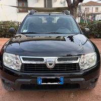 Dacia Duster 1.6 benzina 110CV 4x2 Lauréate