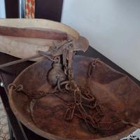 Articoli d'epoca in ferro battuto e rame