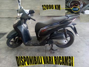 HONDA SH 300 ANNO  2016 x RICAMBI