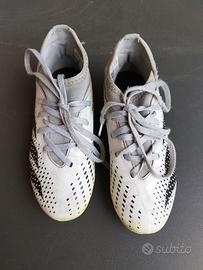 Scarpe da calcio nr 33