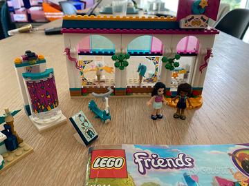 Lego Friends boutique