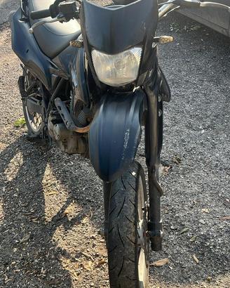 Suzuki dr125 sm