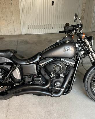 Harley Davidson Dyna Street Bob FXDB 103