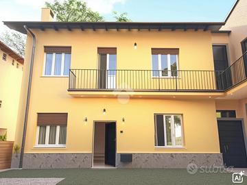 CASA SEMINDIPENDENTE A MERATE