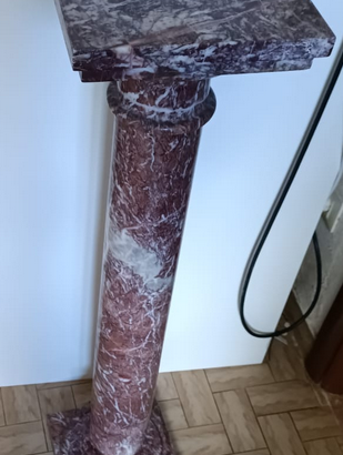 colonna marmo rosso