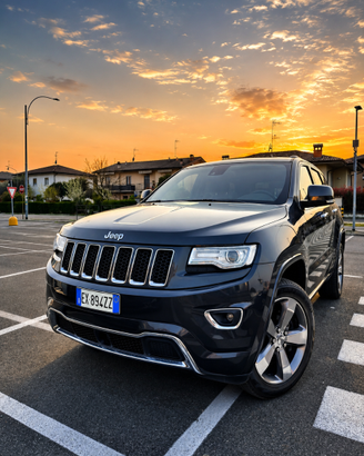 JEEP GRAND CHEROKEE OVERLAND 3.0 V6 CON GARANZIA