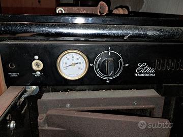 Stufa a legna anni 2000 Vulcania Etna