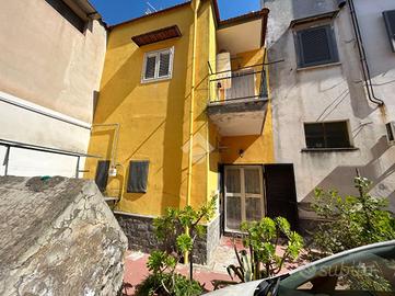 2 LOCALI A POMIGLIANO D'ARCO