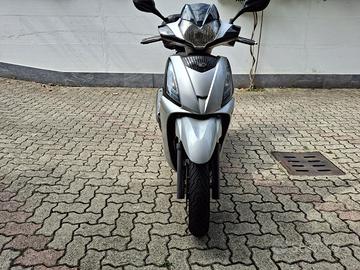 scooter kymc ben funzionate e ben tenuto