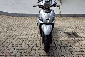 scooter kymc ben funzionate e ben tenuto