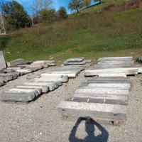 Vasche, portali, scalini , cornici di finestre