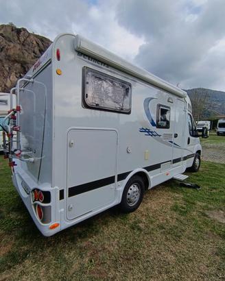 Camper Dethleffs Globebus