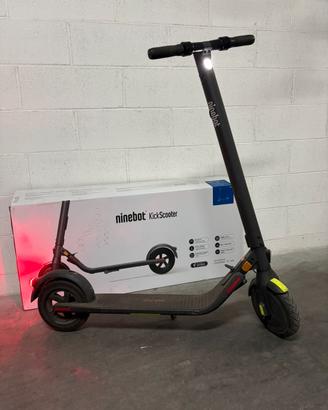 Monopattino elettrico Ninebot Kickscooter