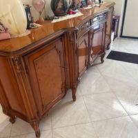 Vetrinetta, mobile basso e armadio