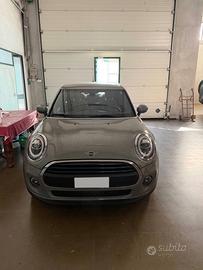 Mini One IV F55 1.5 75 CV 2021 5 port Baker Street