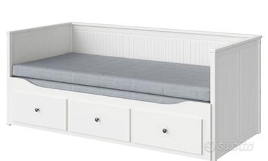 letto IKEA Hemnes  