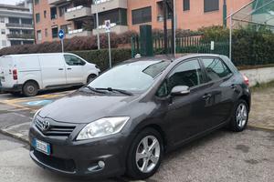 Toyota Auris 1.4 D-4D 5 porte Sol