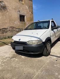 Fiat Strada 2000