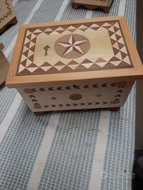 Cofanetto in legno