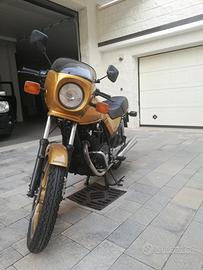 Permuto con scooter 125 possibilmente SH