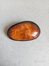 Spilla vintage in ambra