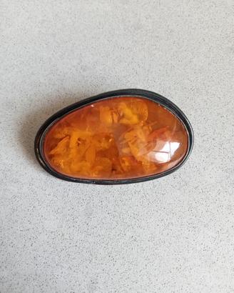 Spilla vintage in ambra